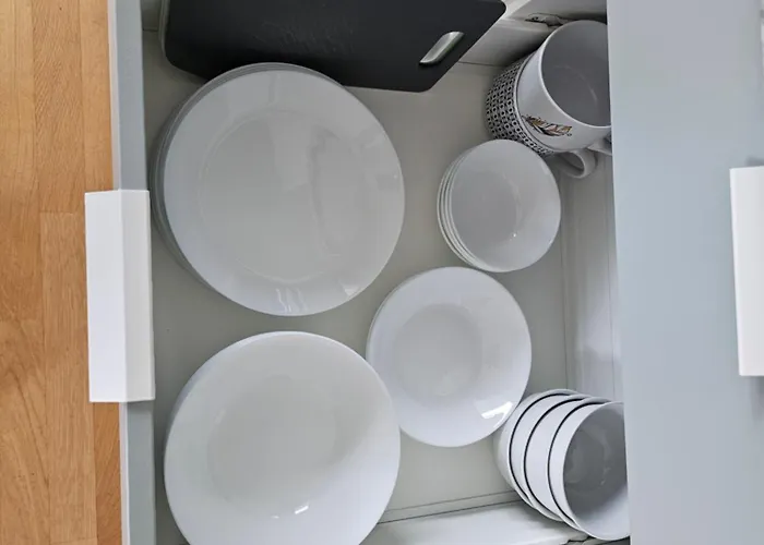 3 2 Bathrooms 2 Toilets New Center Of Underground Parking Space Contactless Self Check-in *