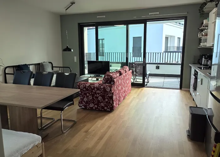 3 2 Bathrooms 2 Toilets New Center Of Underground Parking Space Contactless Self Check-in Apartman Düsseldorf