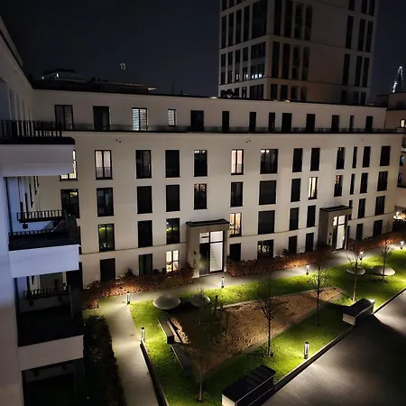 3 2 Bathrooms 2 Toilets New Center Of Underground Parking Space Contactless Self Check-in Apartment