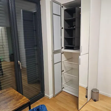 3 2 Bathrooms 2 Toilets New Center Of Underground Parking Space Contactless Self Check-in Apartment *
