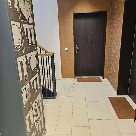 3 2 Bathrooms 2 Toilets New Center Of Underground Parking Space Contactless Self Check-in Apartment Düsseldorf