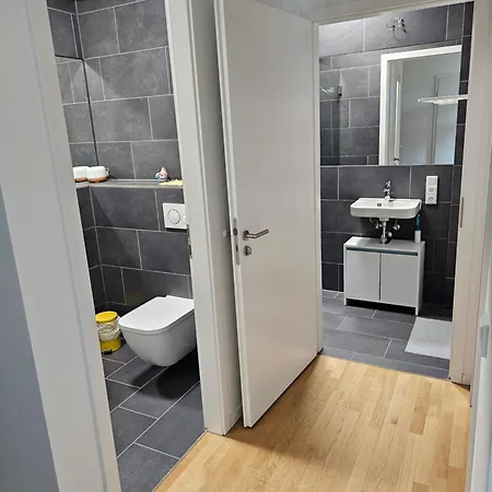 3 2 Bathrooms 2 Toilets New Center Of Underground Parking Space Contactless Self Check-in