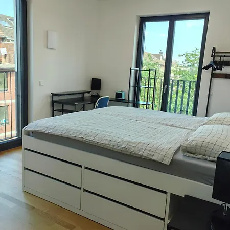 Apartment 3 2 Bathrooms 2 Toilets New Center Of Underground Parking Space Contactless Self Check-in *