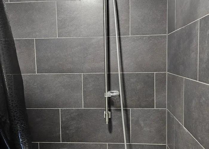 Διαμέρισμα 3 2 Bathrooms 2 Toilets New Center Of Underground Parking Space Contactless Self Check-in Ντίσελντορφ