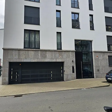 3 2 Bathrooms 2 Toilets New Center Of Underground Parking Space Contactless Self Check-in * Düsseldorf