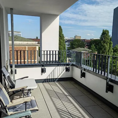 Apartament 3 2 Bathrooms 2 Toilets New Center Of Underground Parking Space Contactless Self Check-in Düsseldorf