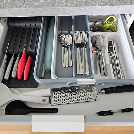 3 2 Bathrooms 2 Toilets New Center Of Underground Parking Space Contactless Self Check-in * 뒤셀도르프