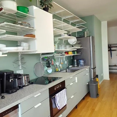 3 2 Bathrooms 2 Toilets New Center Of Underground Parking Space Contactless Self Check-in